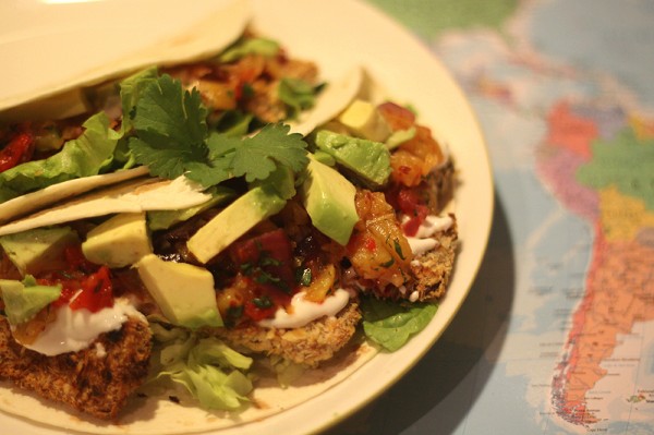 Baja-style tempeh tacos